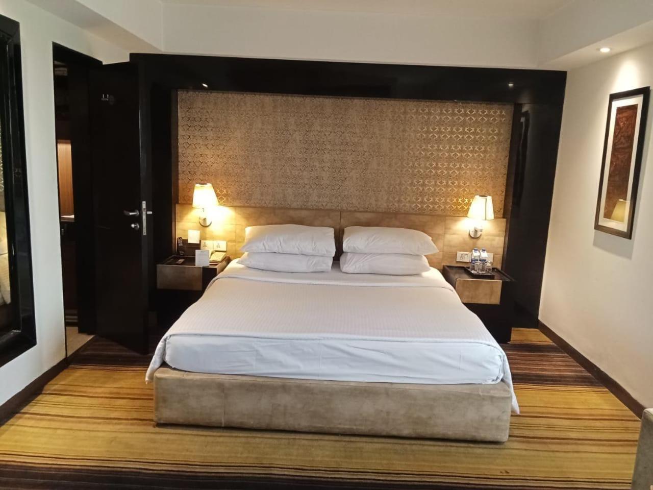 Fortune District Centre, Ghaziabad - Member Itc Hotels' Group Extérieur photo